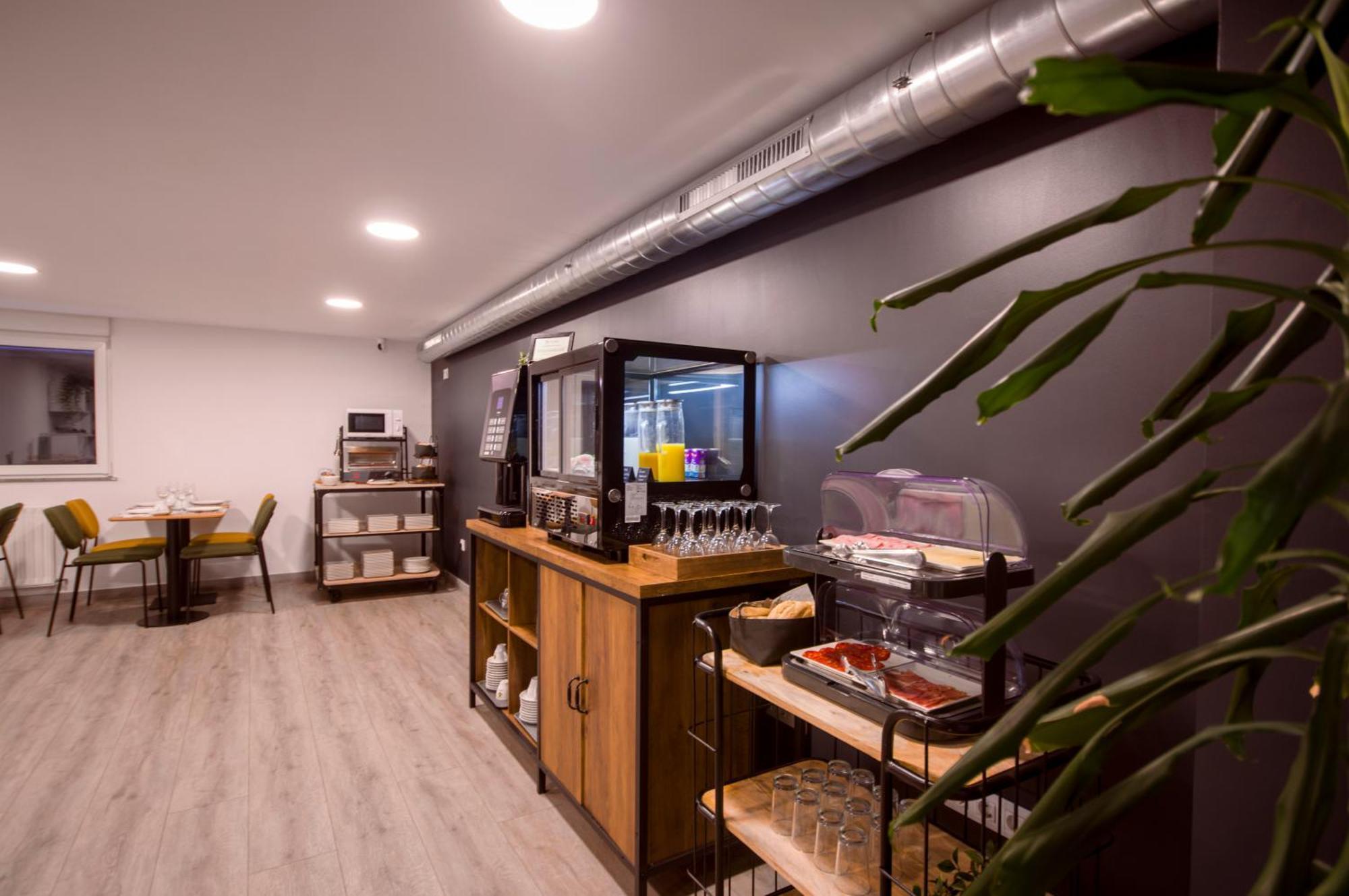 U-Hotel Dario לוגו מראה חיצוני תמונה