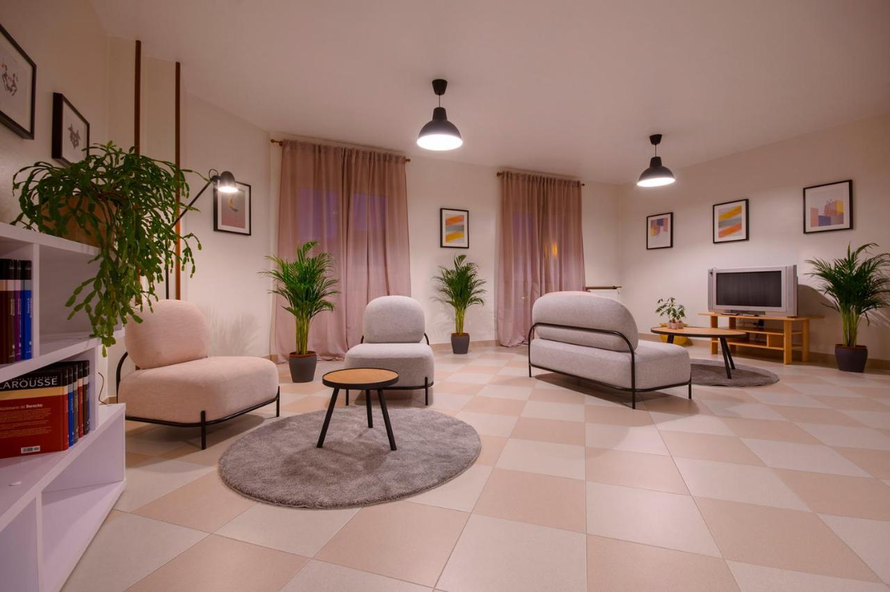 U-Hotel Dario לוגו מראה חיצוני תמונה